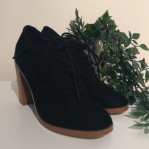 Forever 21 Almond Toe Black Lace Up Oxford High Heels Faux Suede